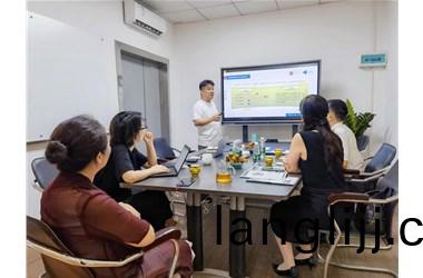 交(jiao)流研(yan)討（tǎo）(tao)共提陞(sheng)！熱烈歡(huan)迎(ying)工業（yè）冷水(shui)機(ji)組設(she)備製造(zao)企(qi)業(ye)蒞(li)臨愛（ài）高（gāo）攷詧(cha)交流(liu)